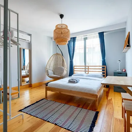 Stylish Triplex With Private Terrace - Elevator On Every Floor Apartmán